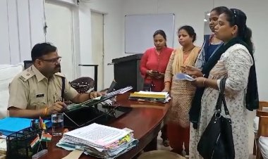 Jabalpur News in Hindi : क्रिस्चन परिवारों ने लगाई एसपी से गुहार ,जमीन पर कब्जा करने के लिए नाथन परिवार झूठे केस करा रहा दर्ज।