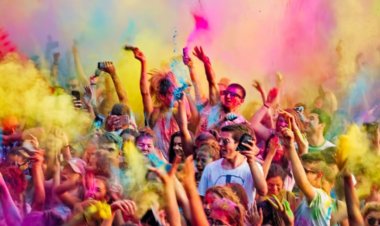 2024 में होली कब हैं?  होलिका दहन का शुभ मुहूर्त एवं आने वाले 5 सालों में होली की तारीख...