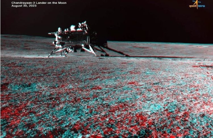 ISRO ने जारी किया चाँद से Vikram Lander  की रंगीन तस्वीर कहा,  इस देखने का असली मजा 3D ग्लास सें आएगा ।
