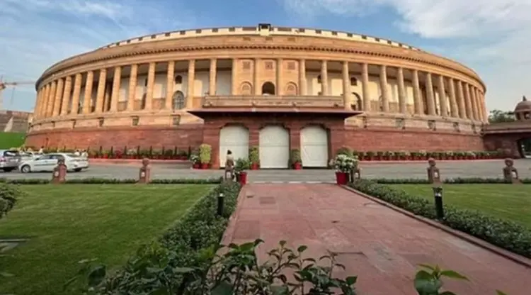 Parliament Session News : संसद विशेष सत्र के पहले सरकार ने की सर्वदलीय बैठक, एजेंडे पर चर्चा के असर